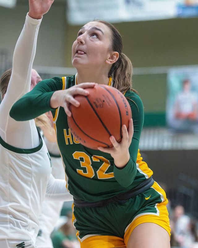 Howell's MacKenzi Duthie will continue her basketball career at Saint Mary's College despite missing her senior season with a knee injury.