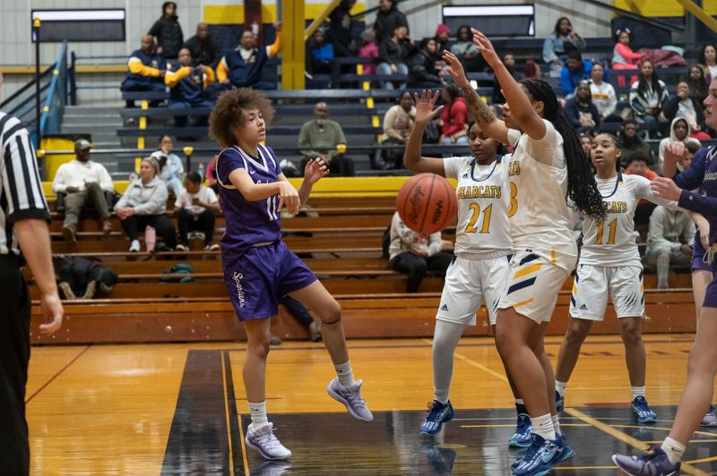 Lakeview junior Danayah Williams passes the ball during a game at Battle Creek Central on Friday, Feb. 21, 2025.