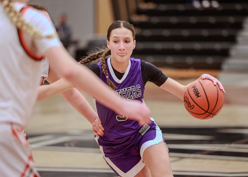 Jana Honeycutt powered West Ottawa past Zeeland East on Friday.