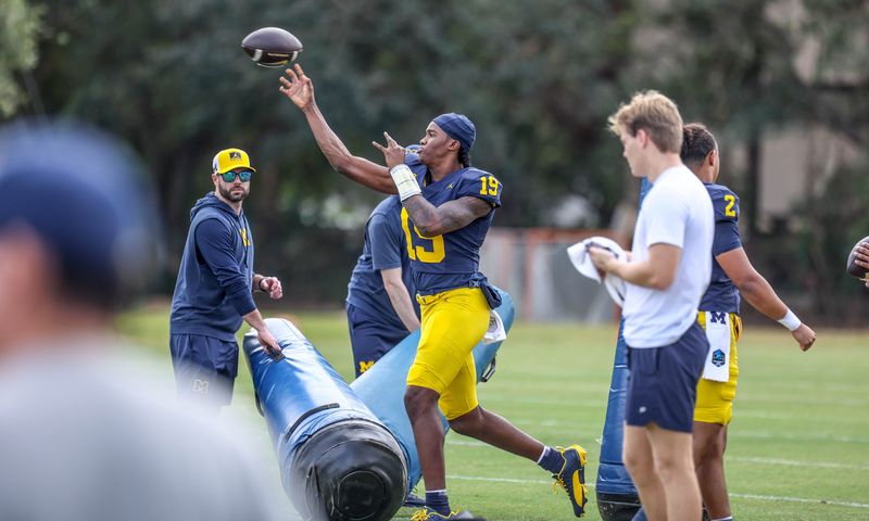 Michigan football QB Bryce Underwood