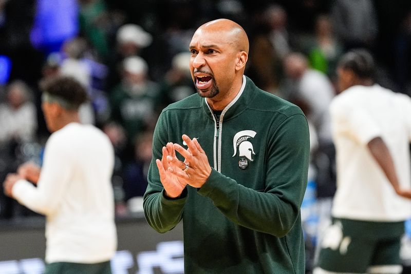 Michigan State assistant coach Saddi Washington watches warmup ahead of the Elite Eight round of NCAA tournament against Auburn at State Farm Arena in Atlanta, Ga. on Sunday, March 30, 2025.