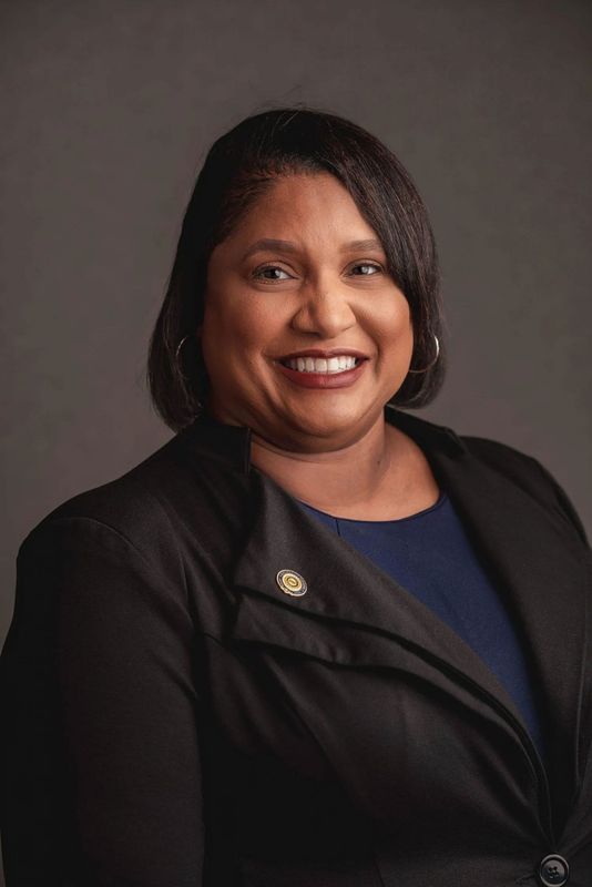 The UAW International Executive Board said on June 13 that it elected Laura Dickerson to replace Chuck Browning as vice president and director of the Ford Department.