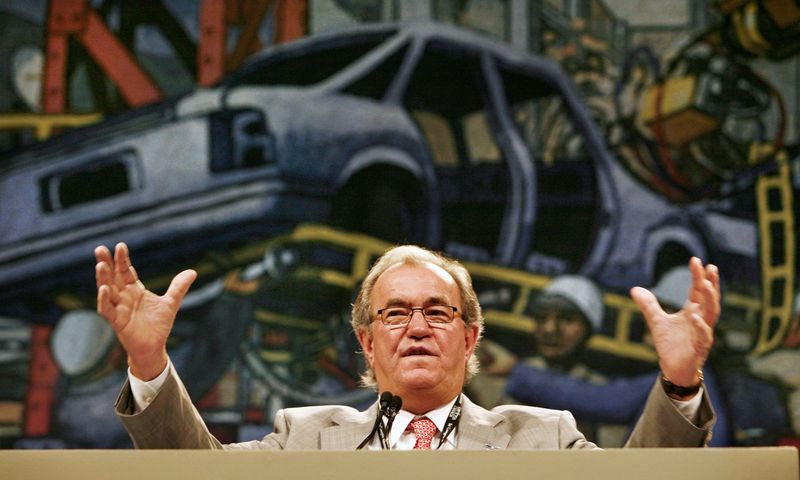 Former Canadian Auto Workers union President Buzz Hargrove died on July 15 in Toronto at age 81.