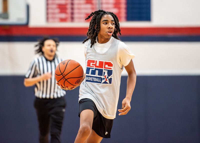 Livonia Franklin's Eric McCoy Jr. brings the ball up the floor during a Summer League boys basketball game on Thursday, June 26, 2025.