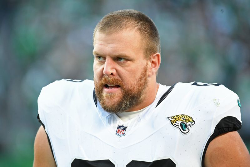 Jacksonville Jaguars guard Brandon Scherff (68) against the Philadelphia Eagles at Lincoln Financial Field.