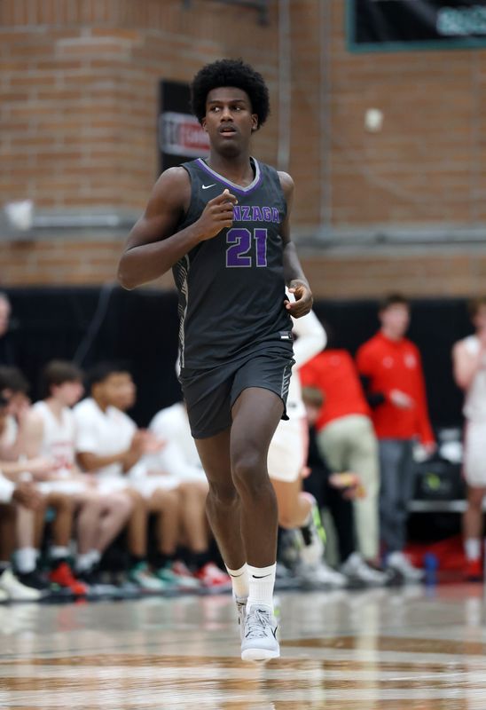 Jan 4, 2025; Gilbert, AZ, USA; Gonzaga (DC) forward Carter Meadows (21) against Chaminade (MO) during the Hoophall West High School Invitational at Highland High School. Mandatory Credit: Mark J. Rebilas-Imagn Images