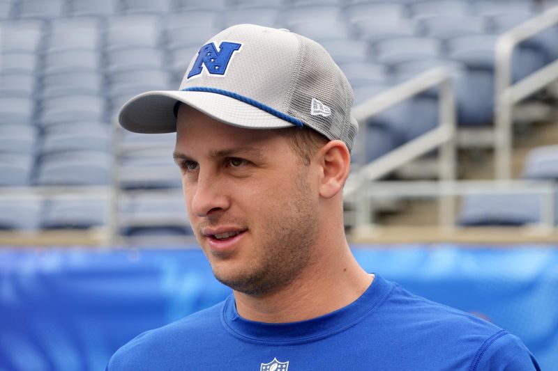 Feb 1, 2025; Orlando, FL, USA; Detroit Lions quarterback Jared Goff (16) during NFC Practice for the Pro Bowl Games at Camping World Stadium