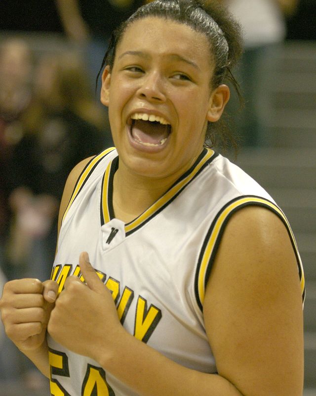 Waverly's Lauren Aitch celebrates after winning the Class A in this 2004 photo.