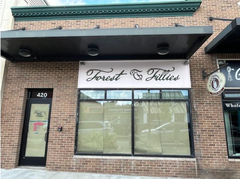 A partnership between Jackie's Custard and McClements Farm Country Store, resulting in the new Mill Pond Country Store and Creamery expected to open soon at 420 W. Main St. in Brighton, has ended.