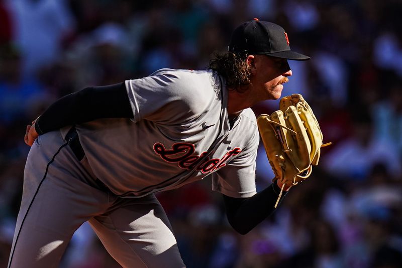 Detroit Tigers pitcher Chris Paddack (40) throws a pitch against the Boston Red Sox in the second inning at Fenway Park in Boston on Sunday, Sept. 28, 2025.