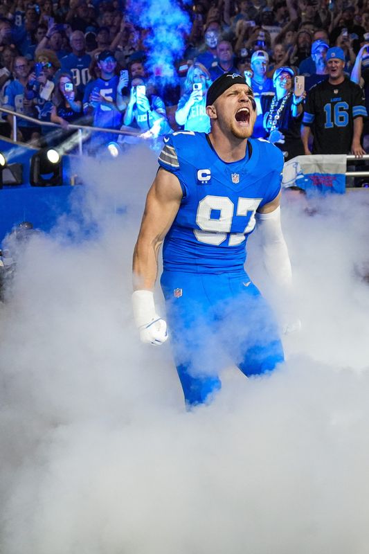 Detroit Lions defensive end Aidan Hutchinson (97) takes the field during players introduction before the Cleveland Browns game at Ford Field in Detroit on Sunday, Sept. 28, 2025.