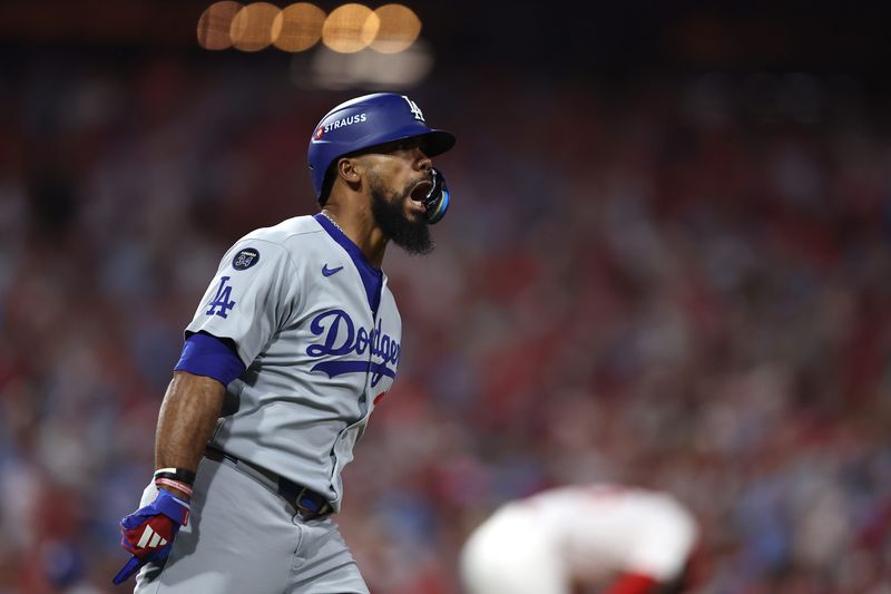 Los Angeles Dodgers right fielder Teoscar Hernandez runs after hitting a three-run home run against the Philadelphia Phillies in the seventh inning during Game 1 of the NLDS round for the 2025 MLB playoffs at Citizens Bank Park.