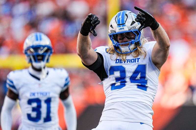 Detroit Lions middle linebacker Alex Anzalone (34) celebrates a tackle against Cincinnati Bengals during the first half at Paycor Stadium in Cincinnati on Sunday, Oct. 5, 2025.