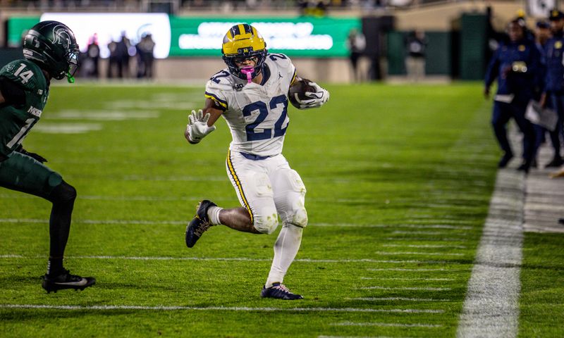 Michigan football beats vs. MSU, 31-20, in East Lansing.