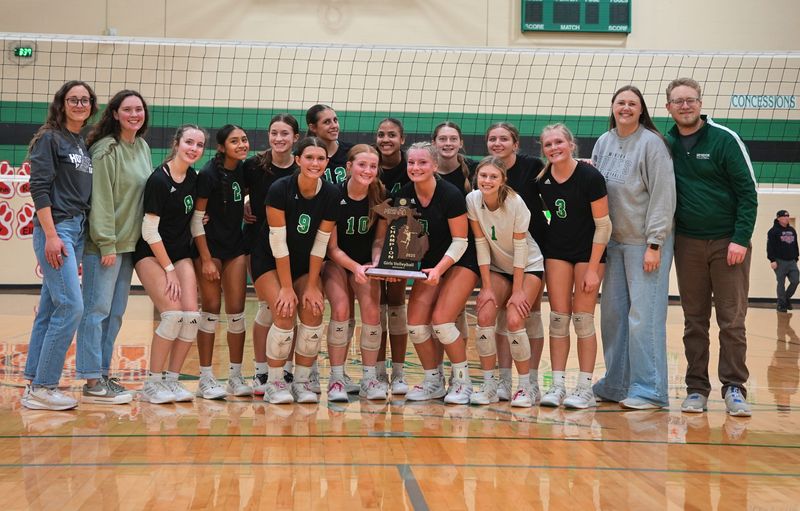 The Mendon volleyball team beat Battle Creek St. Philip to win a regional championship on Thursday.