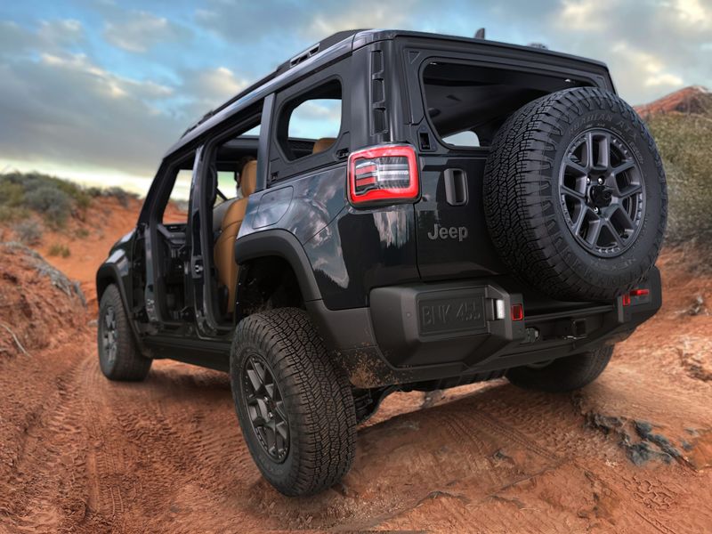 Jeep is officially launching its all-electric off-roader, the 2026 Jeep Recon.