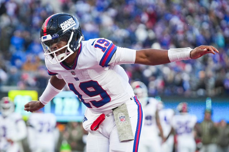 New York Giants quarterback Jameis Winston (19) celebrates after scoring a touchdown in a game against the Green Bay Packers at MetLife Stadium, Nov 16, 2025, East Rutherford, NJ, USA.