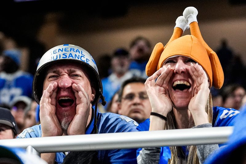 Detroit Lions fans cheer on against Green Bay Packers during the second half at Ford Field in Detroit on Thursday, Nov. 27, 2025.