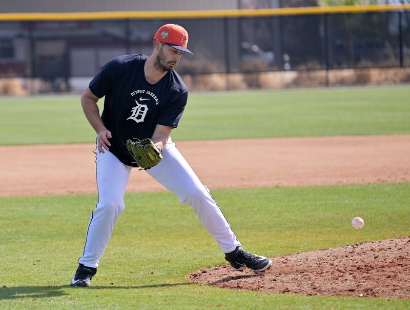The Tigers called up 36-year-old right-handed reliever Burch Smith from Triple-A Toledo.
