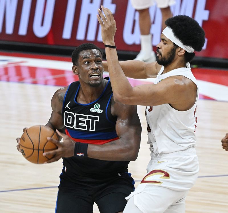 Pistons center Jalen Duren (0) will need to pick up his level of play in the second-round series against Jarrett Allen (31) and the Cavaliers.