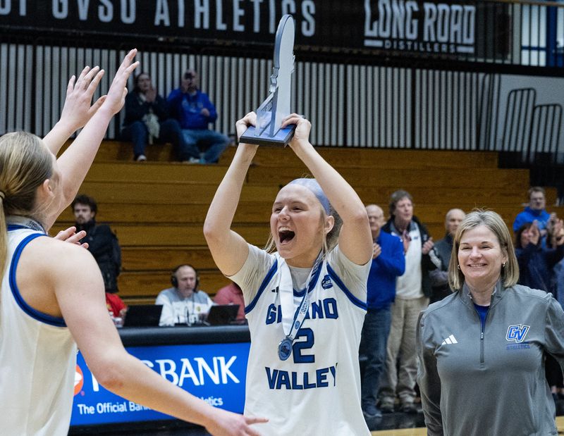 The GVSU women's basketball team defeats Ferris State to win the GLIAC Championship on Sunday, March 8.