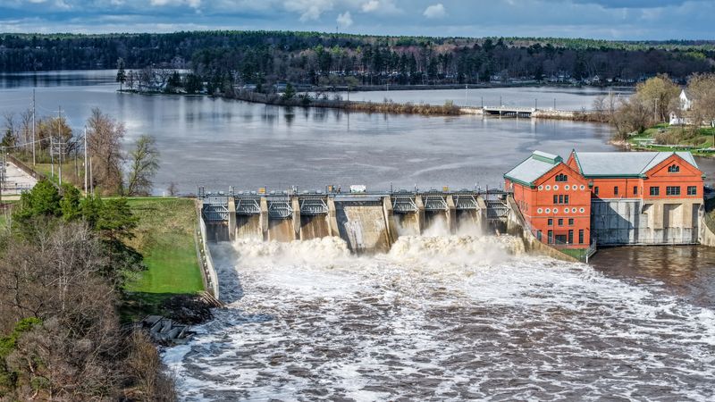 Croton dam and the Muskegon River during an emergency evacuation due to flood waters in Newaygo, MI on April 16, 2026