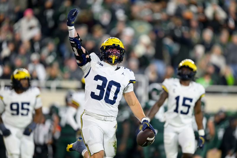 Michigan linebacker Jimmy Rolder tallied 73 tackles last season.