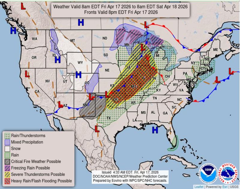 A screenshot of the National Weather Service's National Forecast Charts show rain and thunderstorms to hit Michigan between Friday, April 17, and Saturday, April 18.
