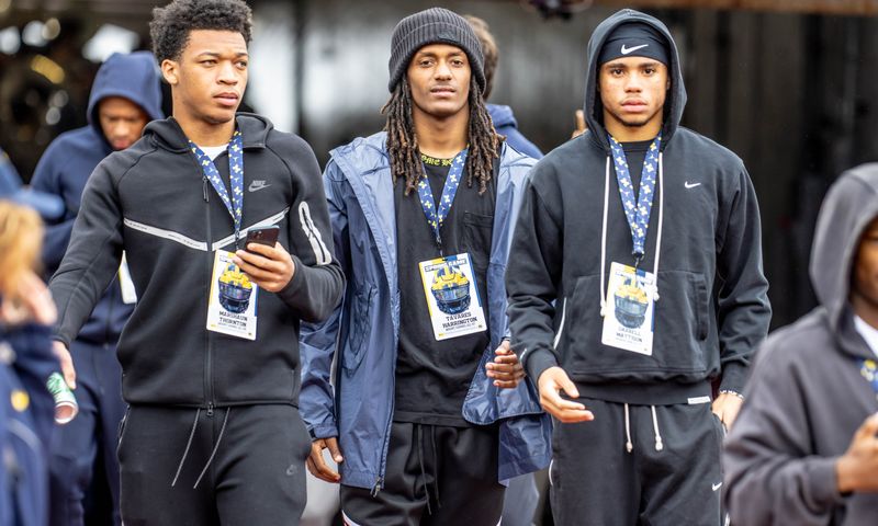 2028 Chicago (Ill.) Mount Carmel four-star WR Marshaun Thornton, four-star CB Tavares Harrington, and S commit Darrell Mattison