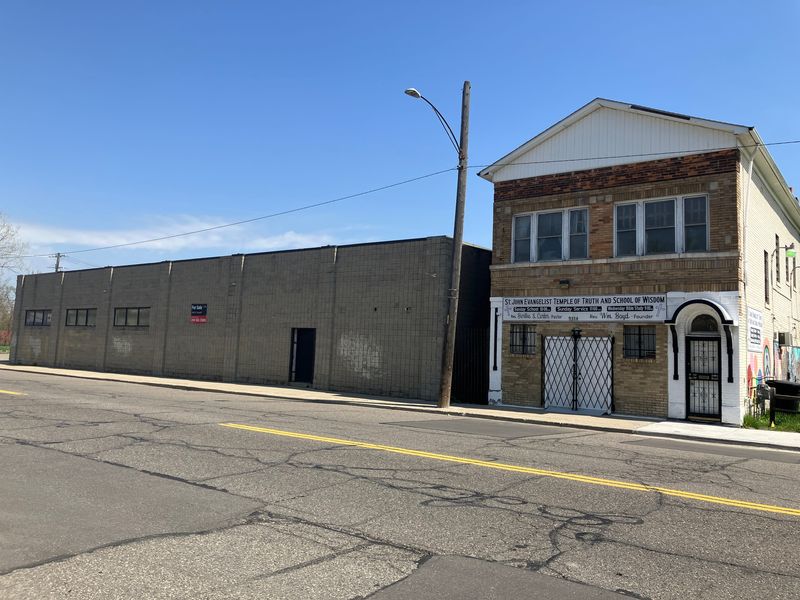 Northend Christian CDC plans to redevelop this vacant grocery store in Detroit's North End neighborhood into a community food and resilience center.