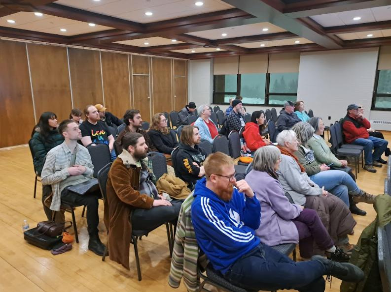 People attend the “An Introduction to Crypto Mining and AI Data Centers: A Community Briefing" on Jan. 18, 2026 in Sault Ste. Marie.