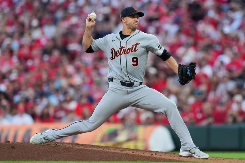 Detroit Tigers pitcher Jack Flaherty (9) throws against the Cincinnati Reds in the first inning at Great American Ball Park in Cincinnati on Saturday, April 25, 2026.
