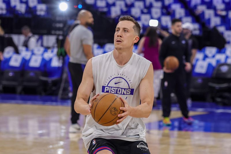 Detroit Pistons forward Duncan Robinson (55) warms up before the game against the Orlando Magic during Game 4 of the first round of the 2026 NBA playoffs at Kia Center in Orlando, Florida, on Monday, April 27, 2026.