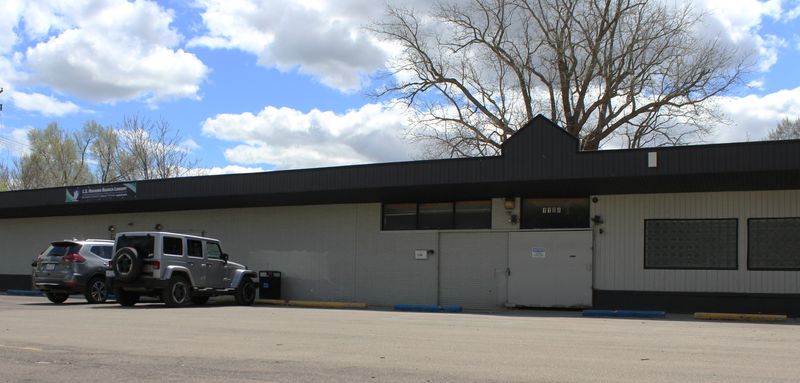 On March 25, 2026, Cole McNew, a real estate agent with Coldwell Banker Haynes Real Estate, listed the property at 1104 E. Fourth St for sale. It is priced at $270,900.