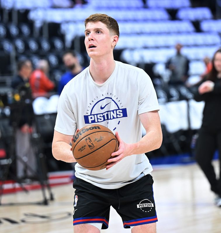Detroit Pistons guard/forward Kevin Huerter (27) shoots during pregame warmups. Detroit Pistons vs Cleveland Cavaliers, Round 2, Game 1, at Little Caesars Arena on Tuesday, May 5, 2026, in Detroit, Mich