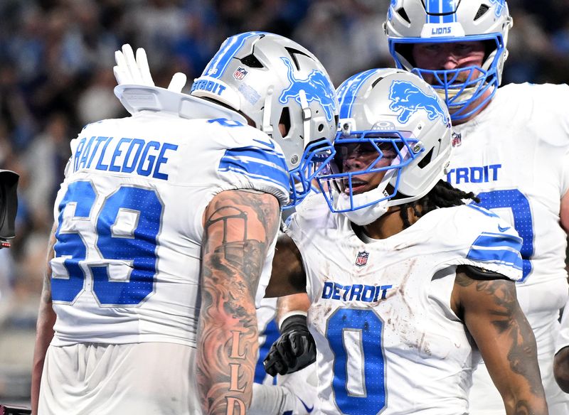 Lions running back Jahmyr Gibbs (0) had more than 1,800 yards from scrimmage last season.