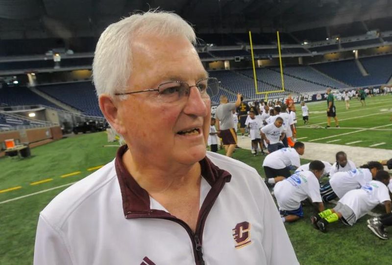 Morris Watts, a longtime offensive coordinator for the Michigan State football team who coached three games as interim head coach in 2002, has died according to a university release. He was 88 years old.