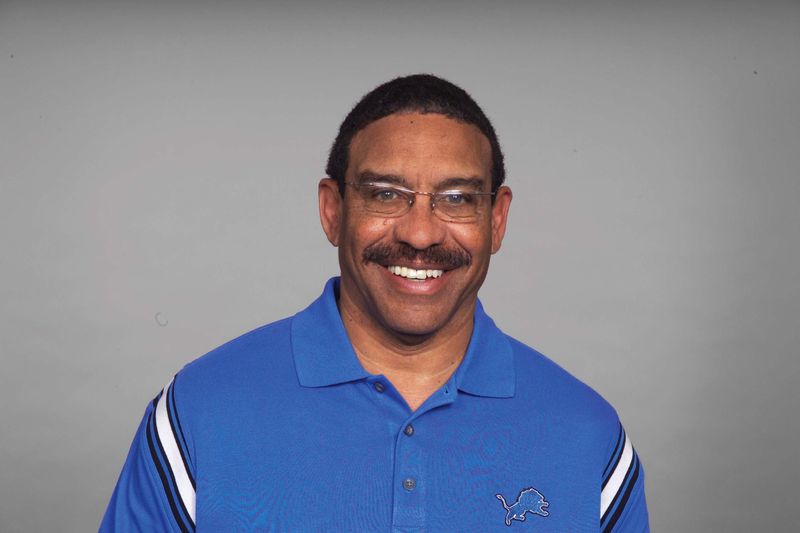 Detroit Lions 2004 handout photo of Sherm Lewis, offensive coordinator