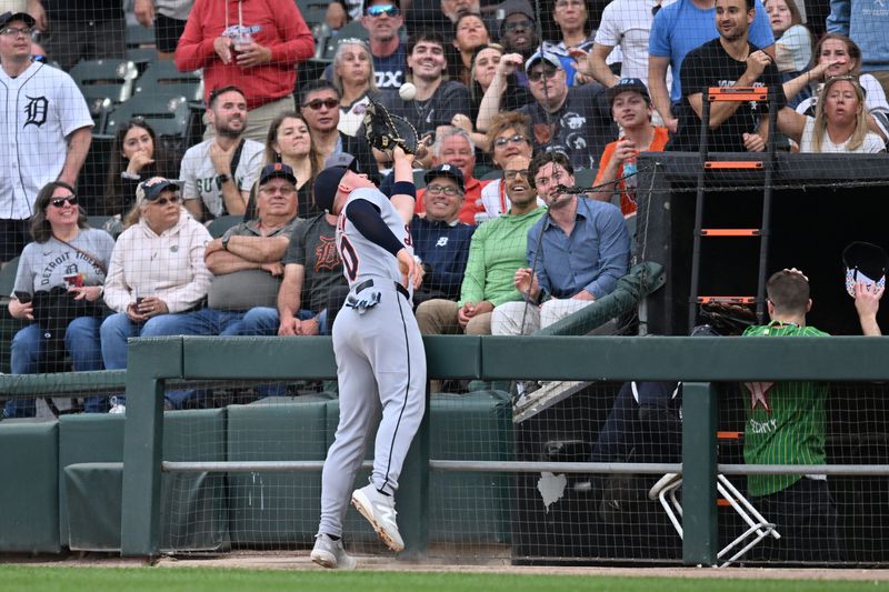 May 29, 2026; Chicago, Illinois, USA; Detroit Tigers first baseman Spencer Torkelson (20) catches Chicago White Sox third baseman Miguel VargasÕ (not pictured) fly foul ball during the first inning at Rate Field. Mandatory Credit: Patrick Gorski-Imagn Images