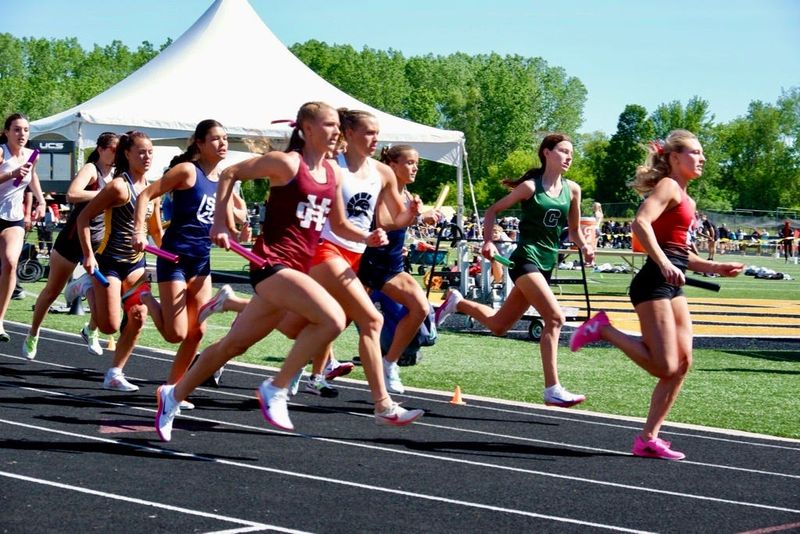 The competitors race in the 4x800 relay.