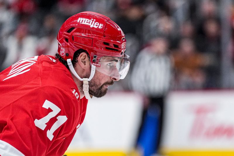 Detroit Red Wings center Dylan Larkin (71) looks on before a play against Vancouver Canucks during the first period at Little Caesars Arena in Detroit on Thursday, Jan. 8, 2026.