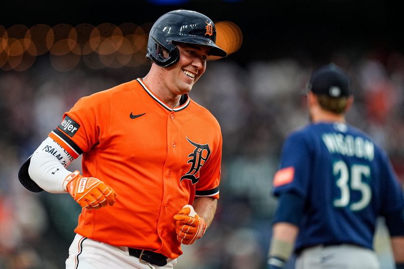 Detroit Tigers right fielder Kerry Carpenter (30) celebrates batting a 2-run home run against Seattle Mariners during the third inning at Comerica Park in Detroit on Friday, June 5, 2026.