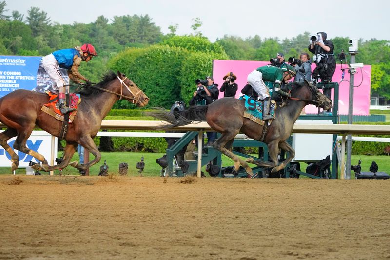 Golden Tempo with Jose L. Ortiz up wins the Belmont Stakes over Commandment (7) with John R. Velazquez up.