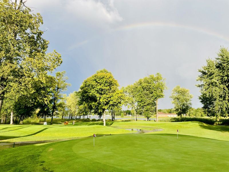 Sugarbush Golf Club in Davison, just east of Flint off I-69.