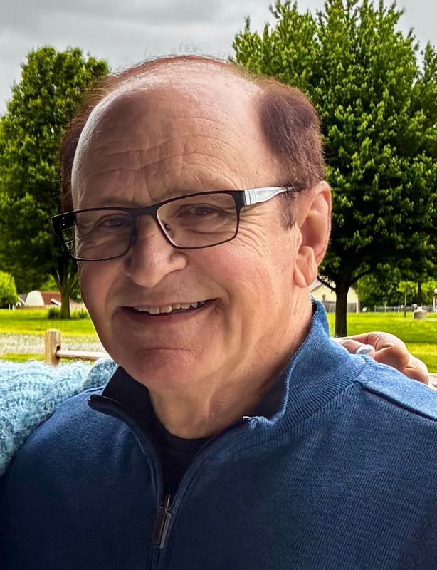 Kendale Dennis, 78, decided to shop online to find a high-paying certificate of deposit for his savings. He found a great rate, but the problem was it was being promoted by con artists impersonating his bank.