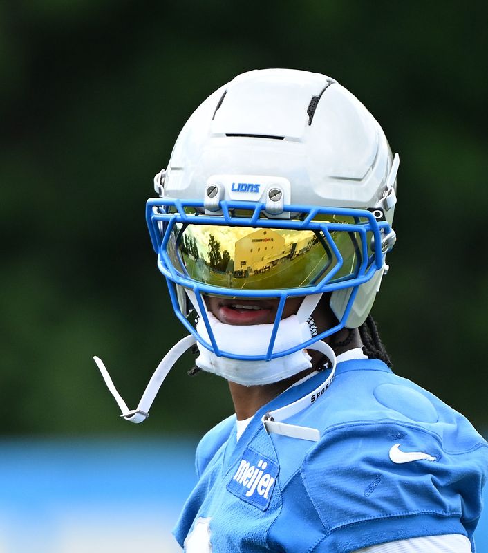 Lions running back Jahmyr Gibbs heads out to the field during Detroit Lions veteran training camp in Allen Park, Michigan on June 16, 2026.