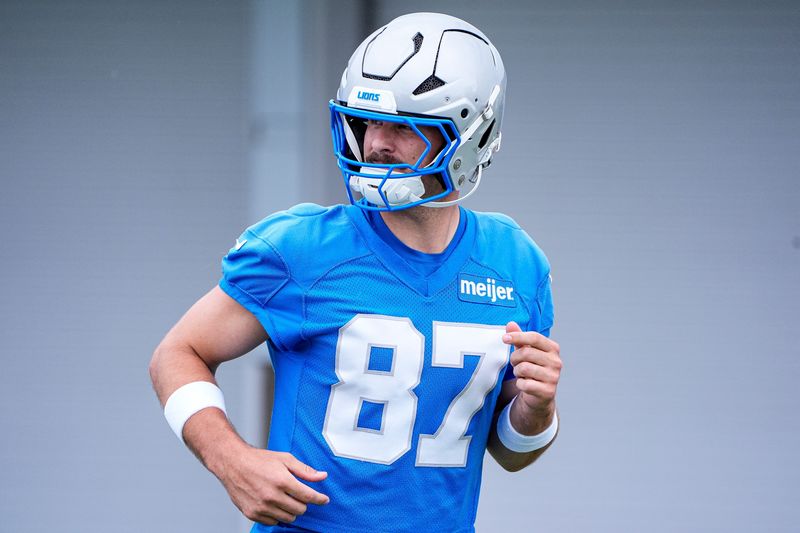 Detroit Lions tight end Sam Laporta (87) before OTAs at Meijer Performance Center in Allen Park on Thursday, June 11, 2026.