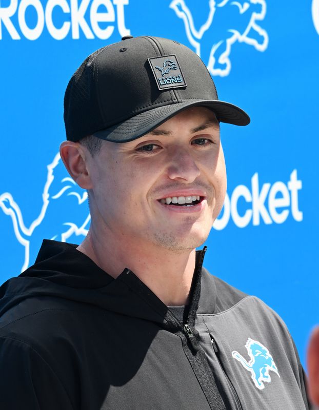 Lions tight end coach Steve Oliver during Detroit Lions training camp in Allen Park, Michigan on June 16, 2026.
