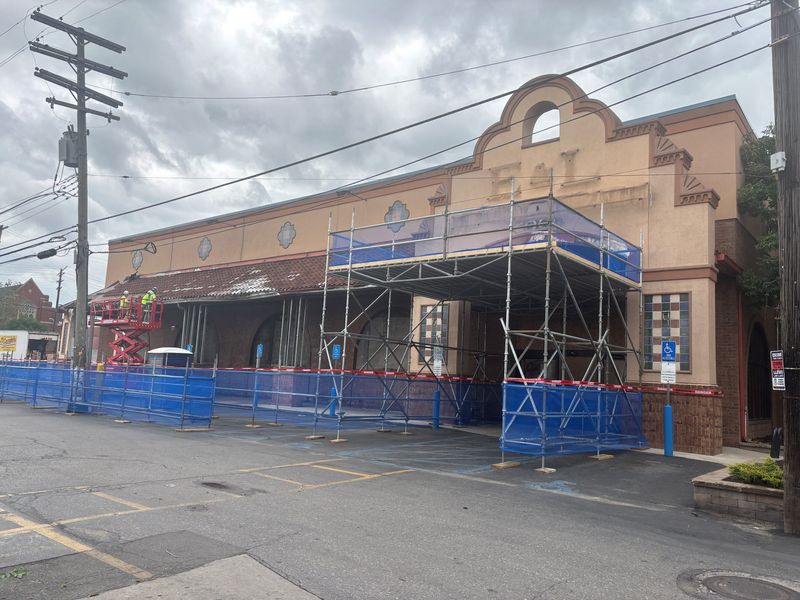 E&L Supermercado, damaged by fire in May, is set to reopen on Friday, June 19.