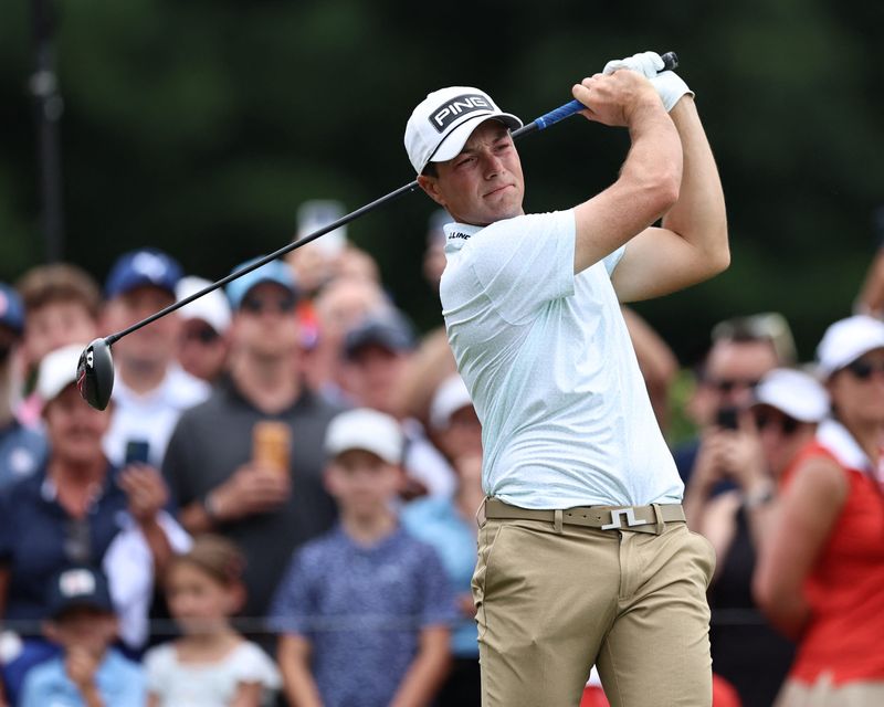 Viktor Hovland tee shot from the 1st hole during the third round of the Travelers Championship.